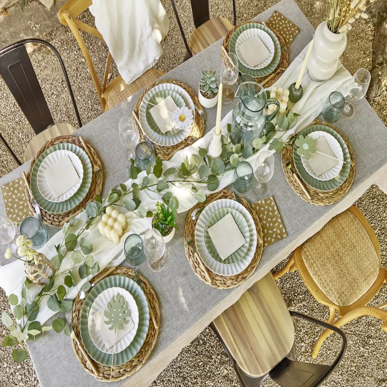 Assiette plate Venise rebord ondulé faïence vert sauge Ø26cm