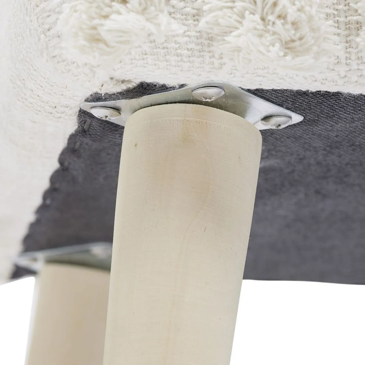 Banc bout de lit Tiago beige - L60xP32xH40 cm