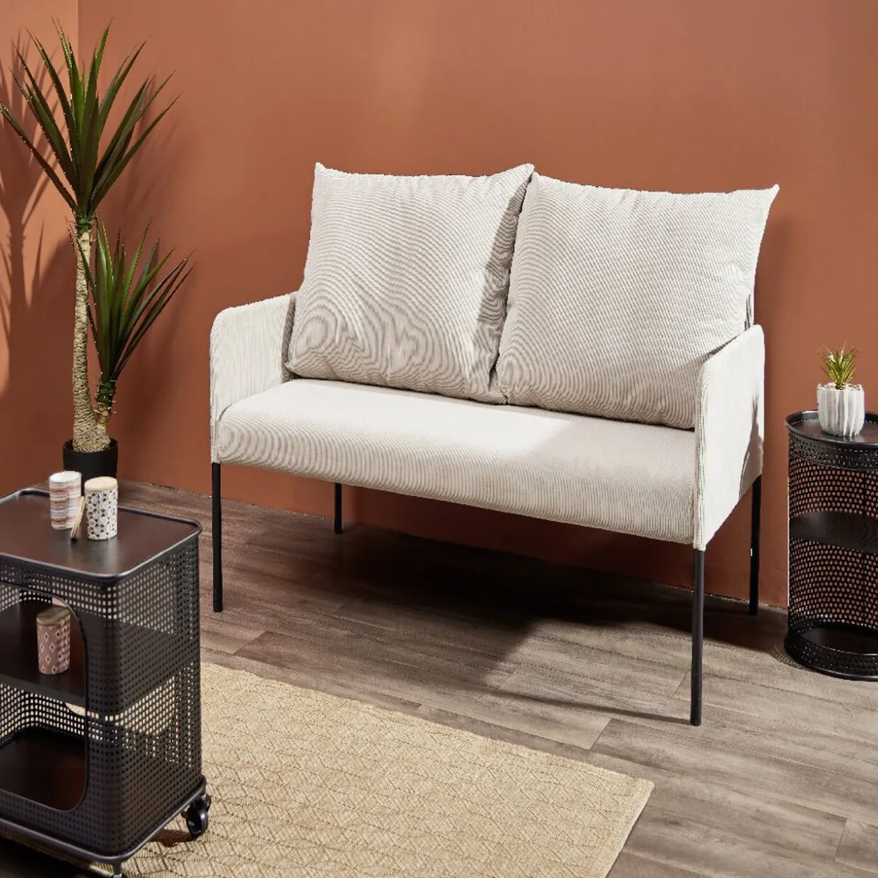 Canapé Haly velours côtelé beige 144x76,5x96cm