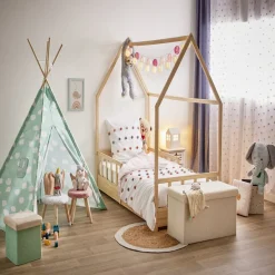 Chaise enfant avec dossier design lapin