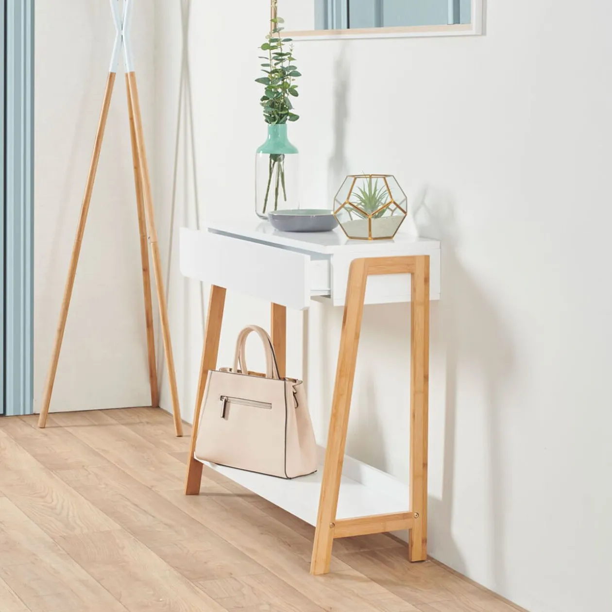 Console Eloïse blanc piétement bambou naturel