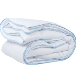 Couette 2 places blanche chaude