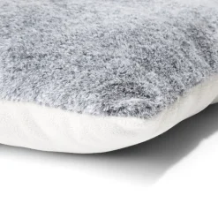 Coussin carré 1 face imitation fourrure beige 45x45cm