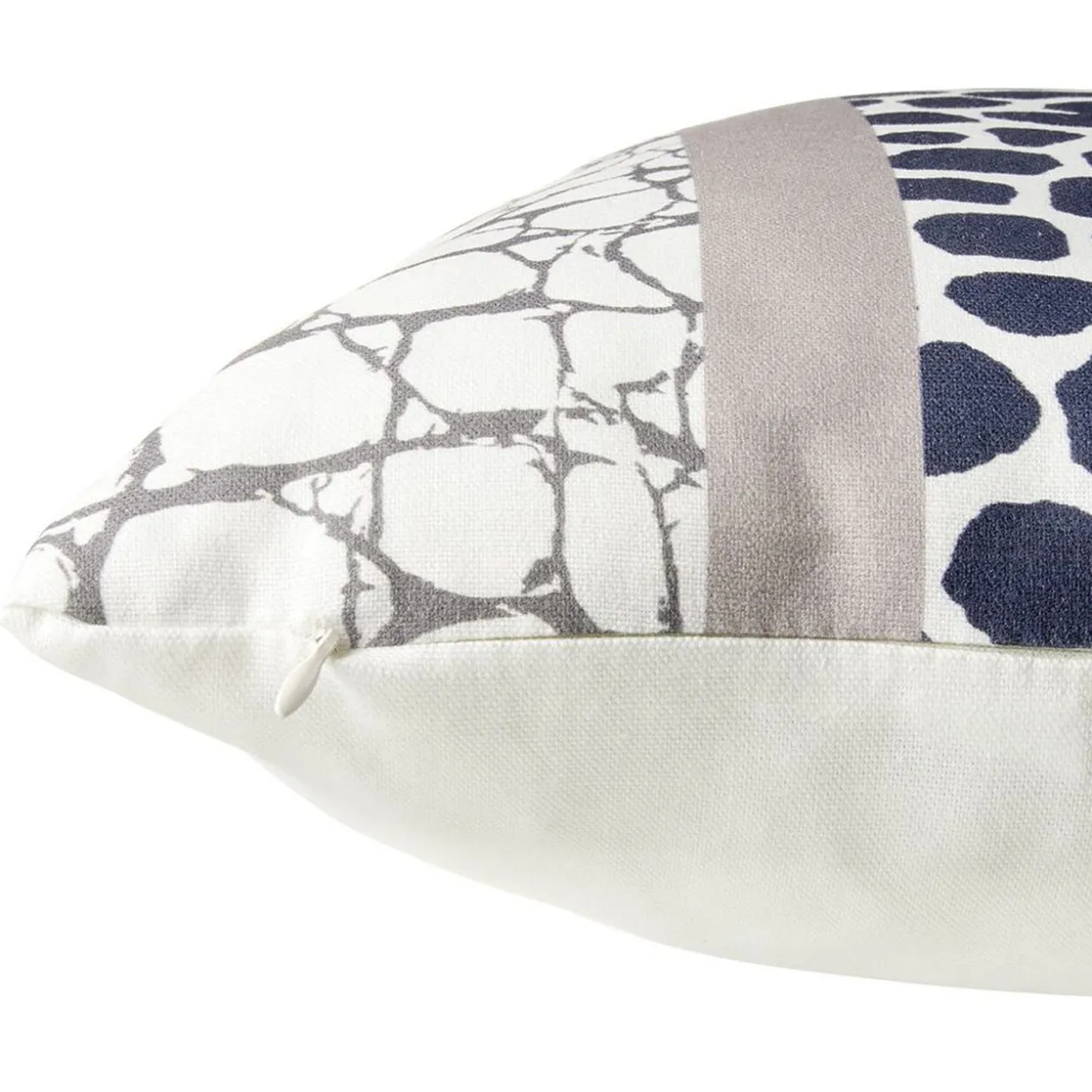 Coussin carré imprimé style jungle 45 x 45 cm