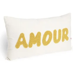 Coussin déco rectangulaire "Amour" beige et jaune moutarde 30x50cm