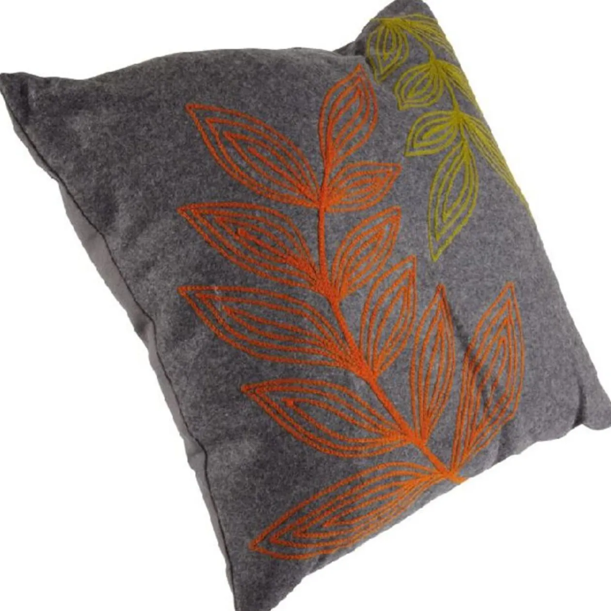 Coussin feuillages brodé muranu