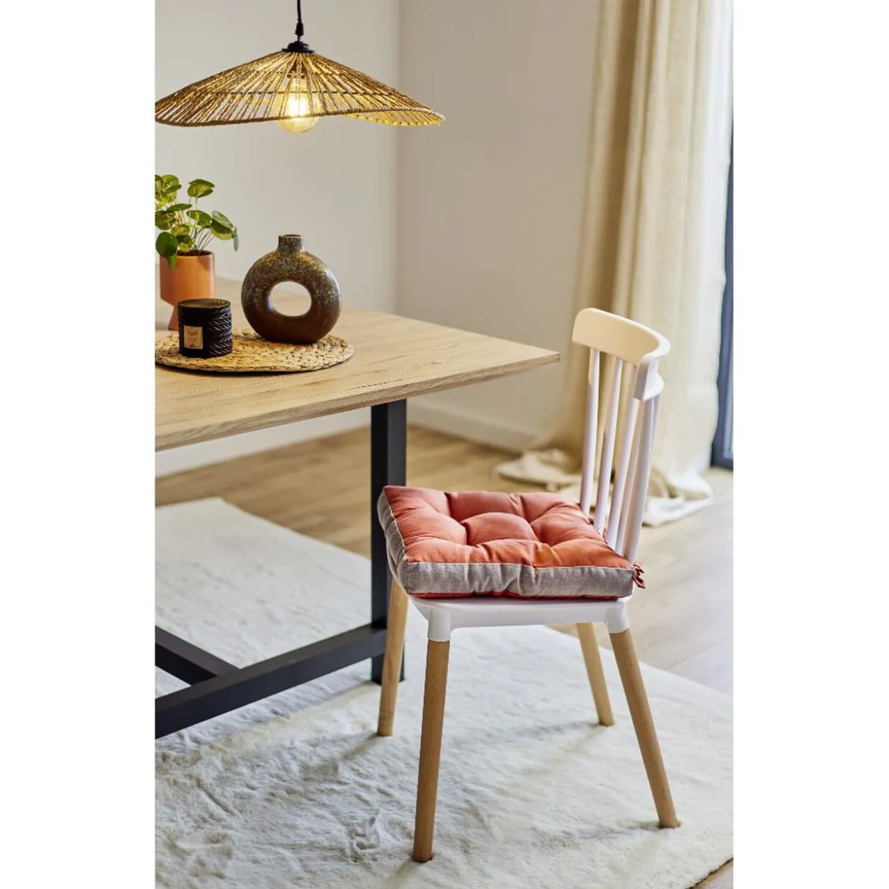 Dessus de chaise matelassé à nouettes 38x38xép5cm