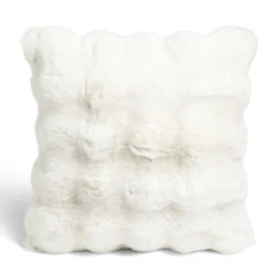 Housse de coussin lignes fausse fourrure lapin 45x45cm crème ou marron clair