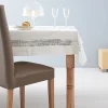 Nappe de table blanche et sequins