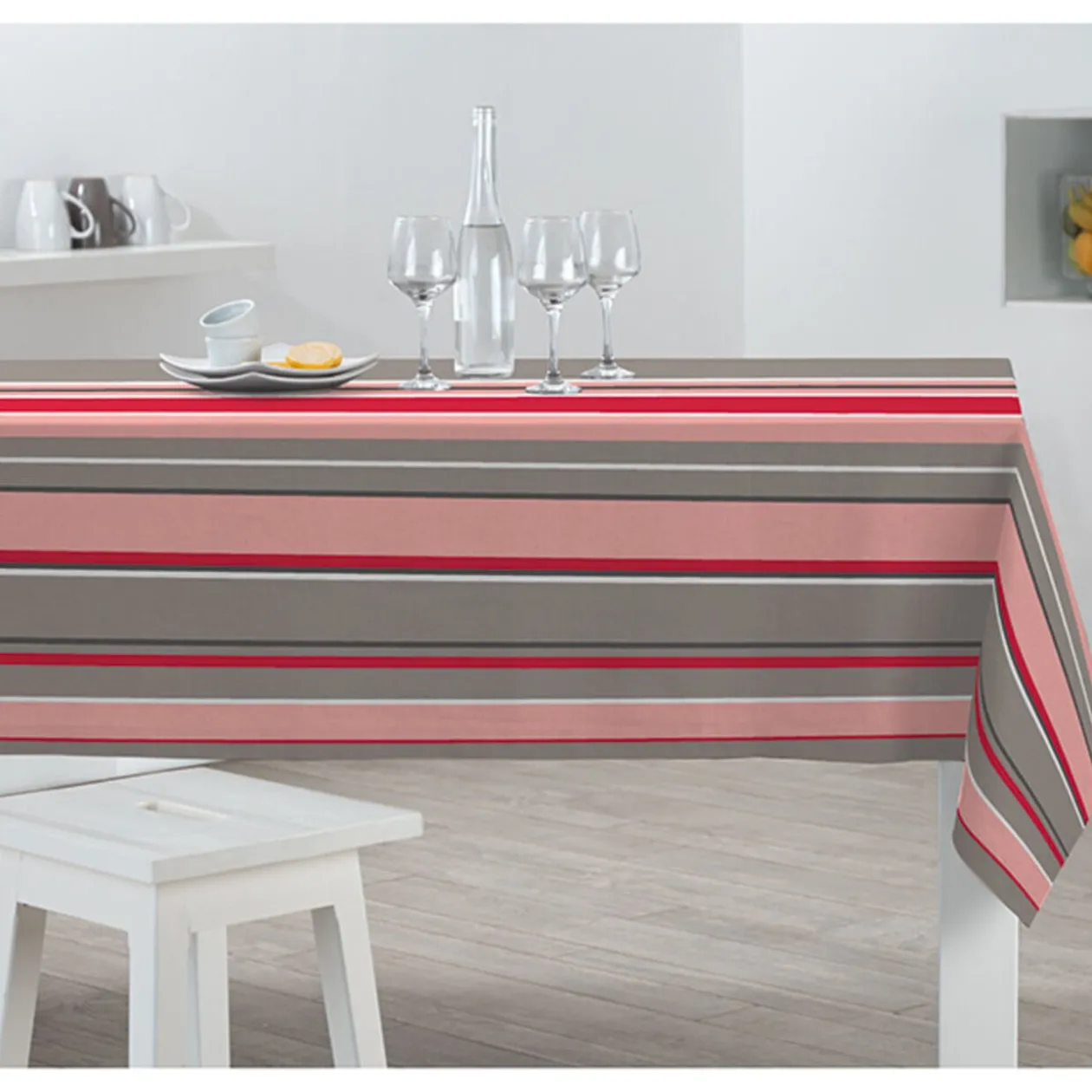 Nappe rectangulaire rayée rose beige gris