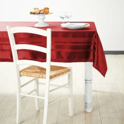Nappe rectangulaire rouge à rayures jacquard