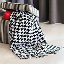 Plaid à franges noir blanc