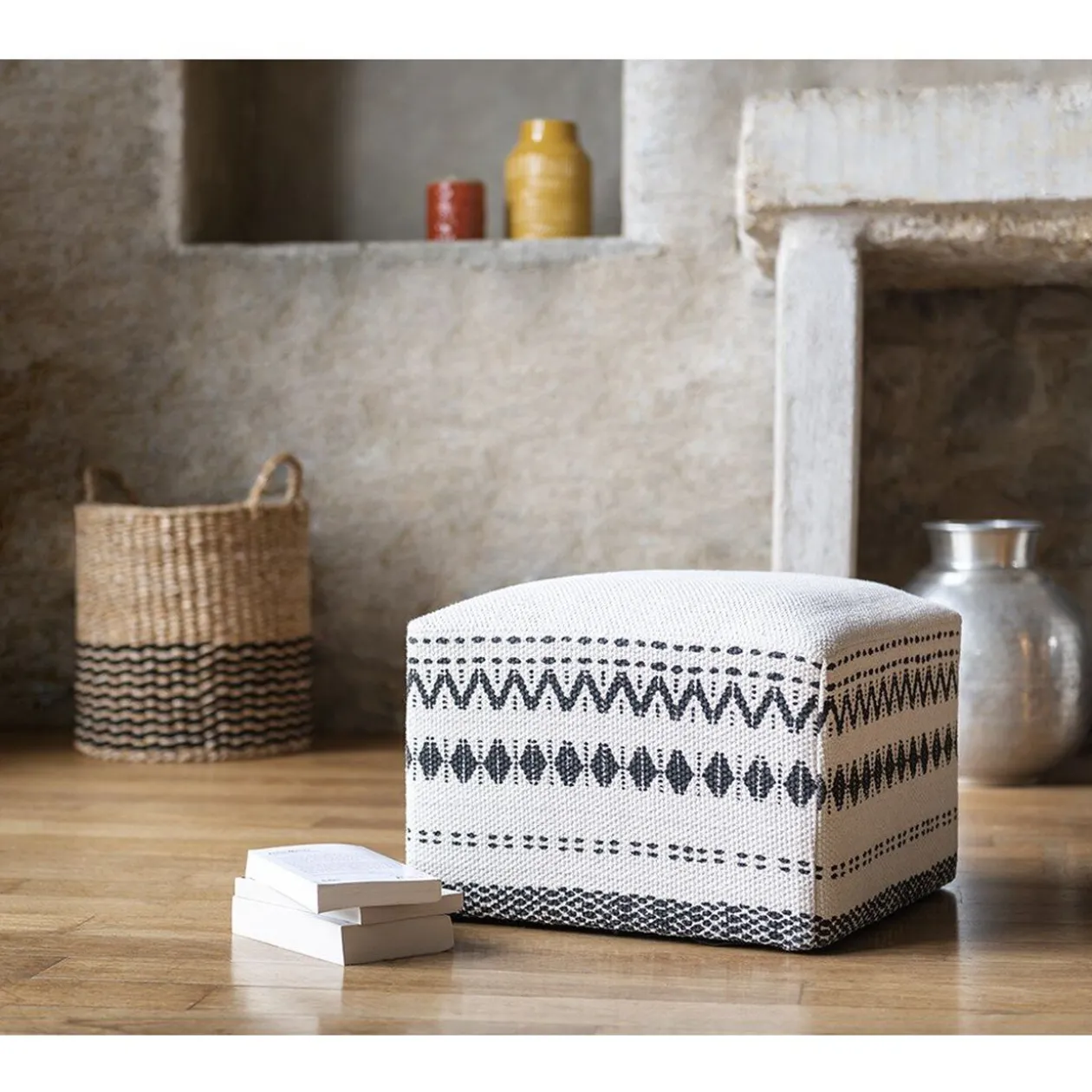 Pouf Bilal écru et noir