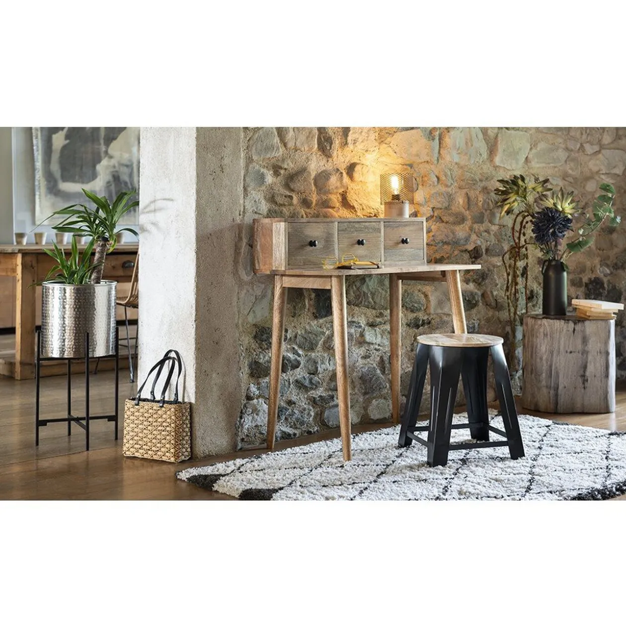 Pouf Nesh noir et bois clair