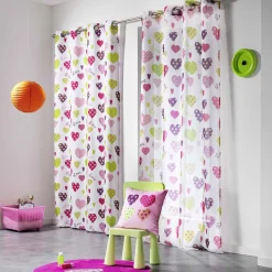 Rideau voilage à oeillets motif coeurs multicolores