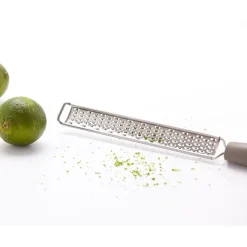 Râpe étroite à légumes taupe