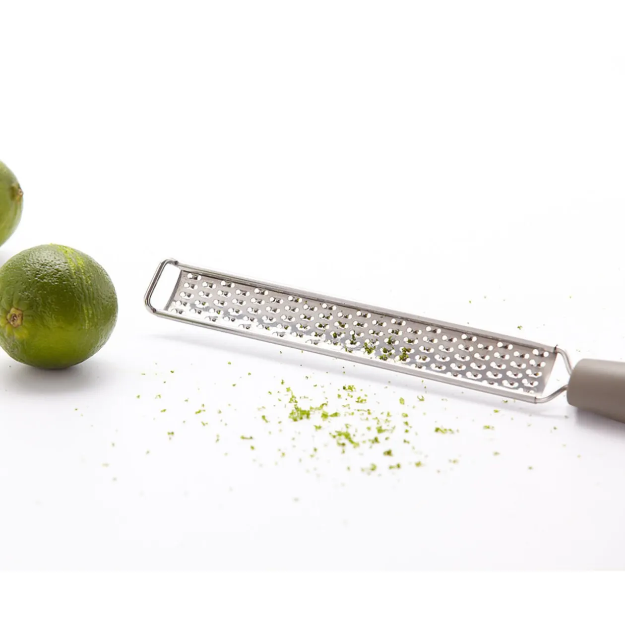 Râpe étroite à légumes taupe