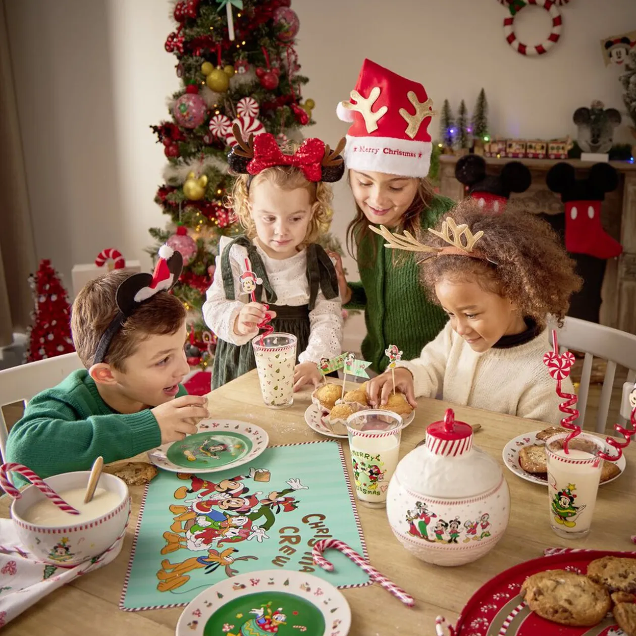 Set de table Disney Mickey Ø35cm - rouge ou vert