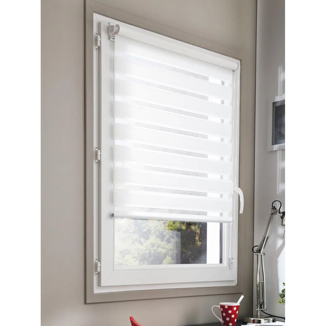 Store enrouleur Jour Nuit Blanc à visser ou clipser 65x90 cm