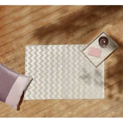 Tapis en coton Zebra motif zig zag argenté et beige