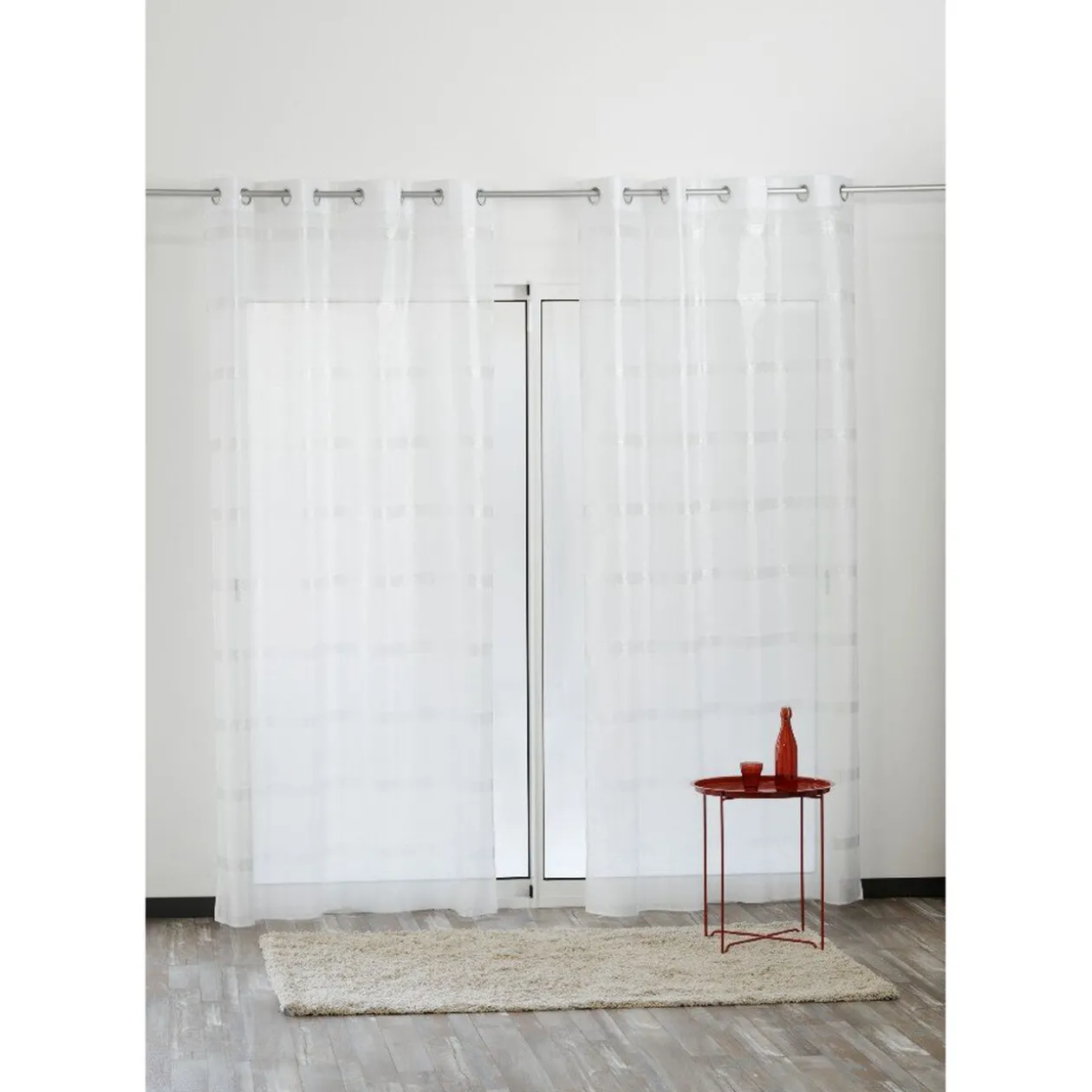 Voilage à oeillets blanc brillant rayures argentées