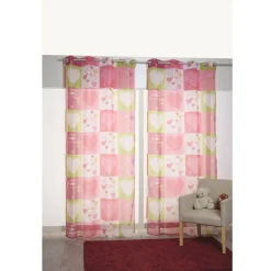 Voilage à oeillets design coeur