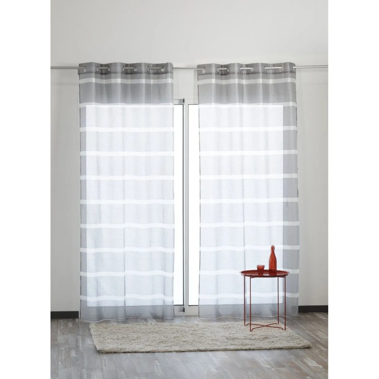 Voilage à oeillets gris brillant rayures argentées