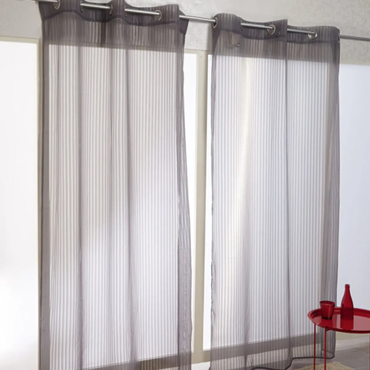 Voilage à oeillets gris design rayures