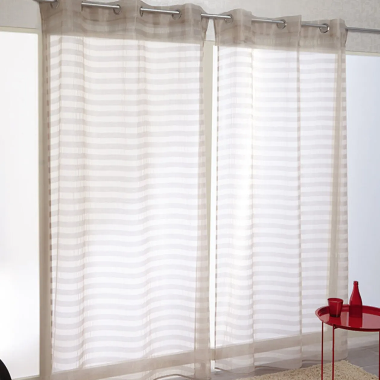 Voilage à oeillets taupe design rayures